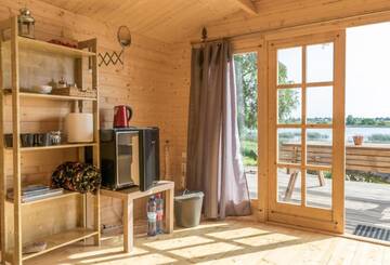 Фото номера Бунгало Делюкс Кемпинги Island Dole Tiny House г. Саласпилс 23